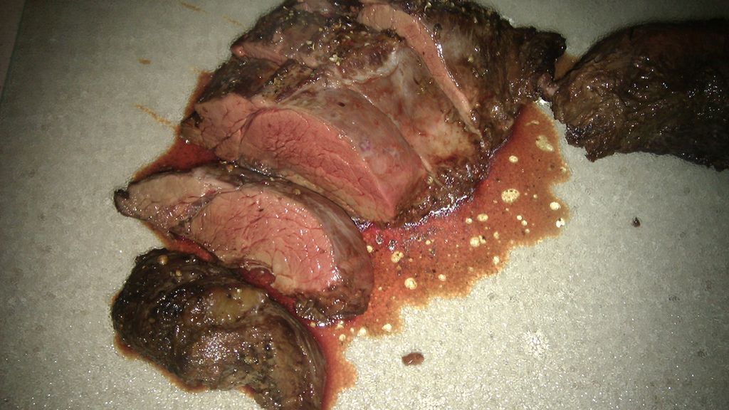 Pieczone mięso z bizona