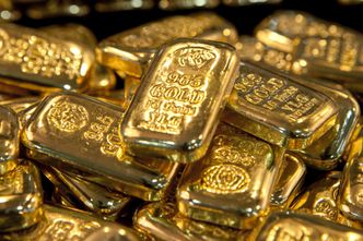 Szaleństwo wokół złota. Jest nowy rekord. Goldman Sachs podnosi prognozę