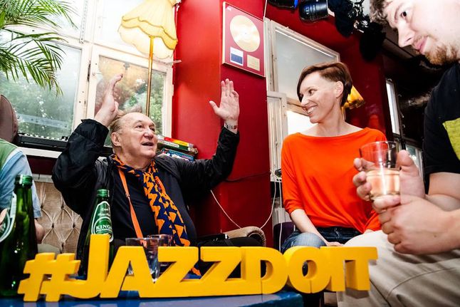 Michał Urbaniak i ekipa RadioJAZZ.FM (fot. RadioJAZZ.FM)