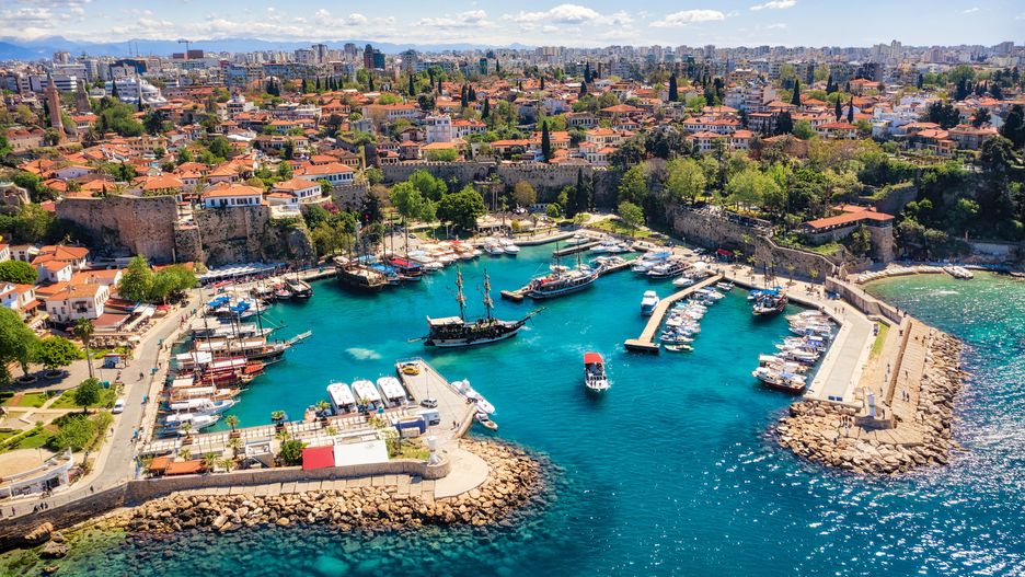 Port w miejscowości Antalya
