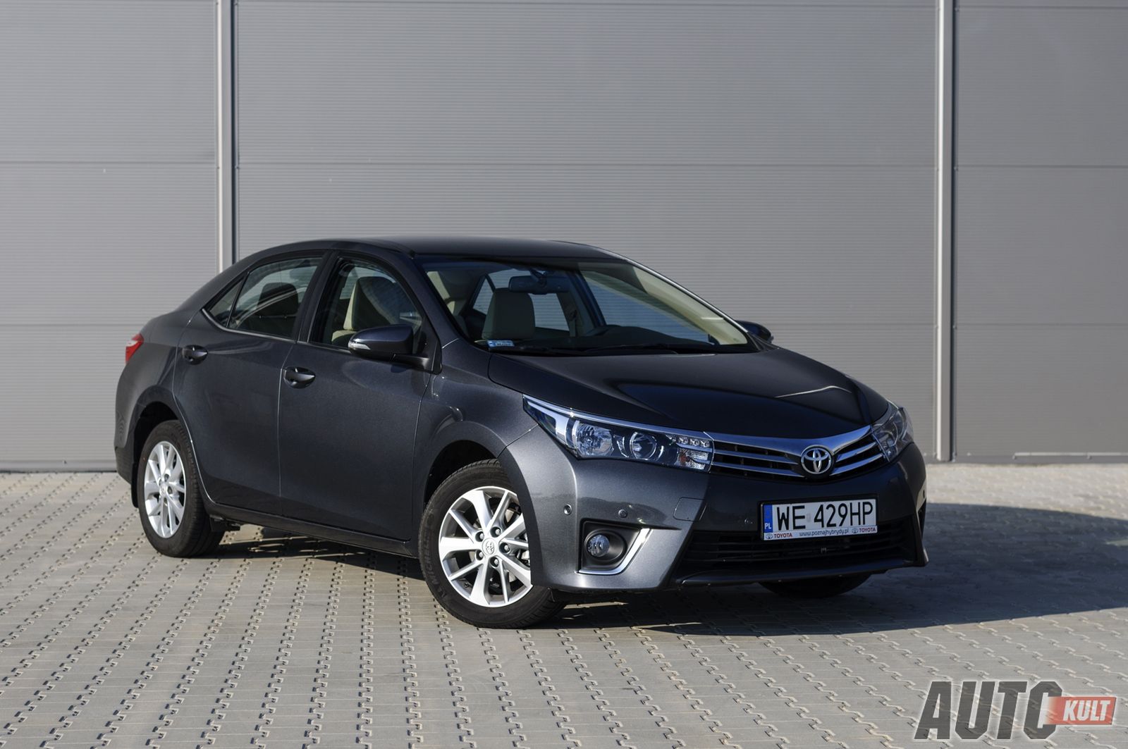 Opel Astra Sedan vs. Renault Fluence vs. Škoda Octavia vs. Toyota Corolla - galeria testowa 48