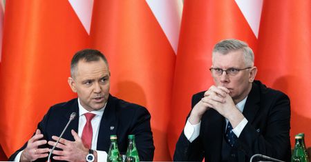 Prokuratura zajmie się Cenckiewiczem. W tle posiedzenie RBN u prezydenta