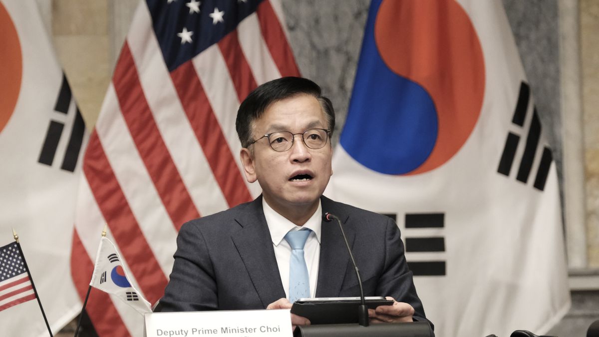 Wicepremier Choi Sang-mok podczas wizyty w USA w kwietniu 2024 r