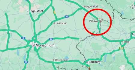 Samochód wjechał w grupę ludzi w Niemczech