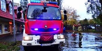 Słupsk: Silny wiatr nad okolicami. Strażacy interweniowali ponad 50 razy!