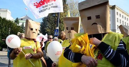 Premia od Biedronki tuż przed strajkiem. Pracownicy mówią: "Pan da"