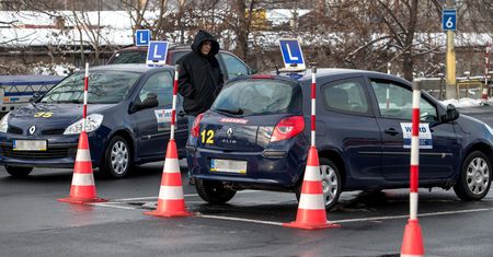 Nowe prawo jazdy tylko na 15 lat. Zmienisz adres, zapłacisz
