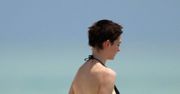Anne Hathaway: Gwiazda wygląda jak chłopak!