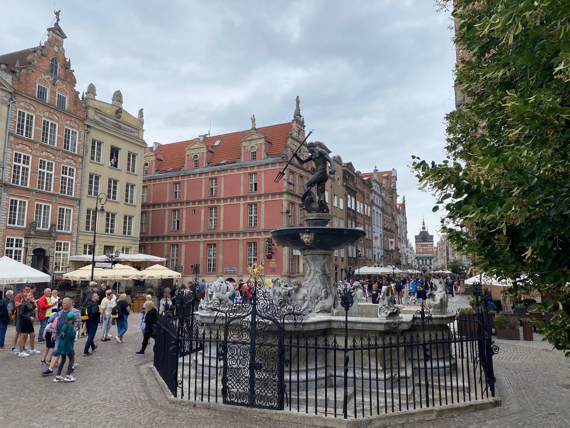 Gdańsk co roku przyciąga wielu turystów 