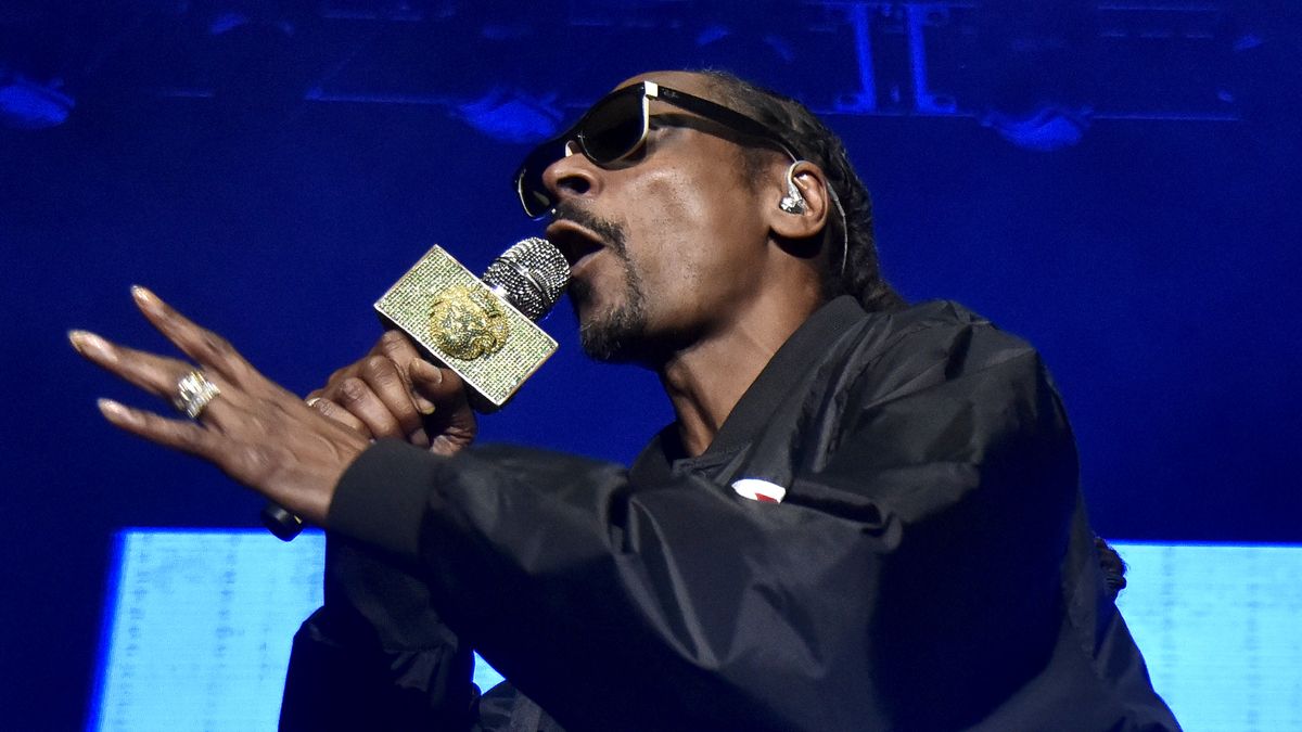 Snoop Dogg domaga się wielkich pieniędzy (Photo by Tim Mosenfelder/Getty Images)