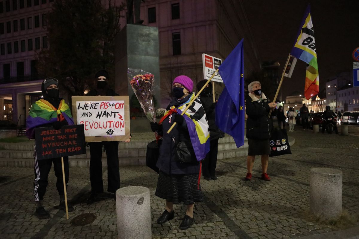 Warszawa. Babcia Kasia - Katarzyna Augustyniak podczas protestu