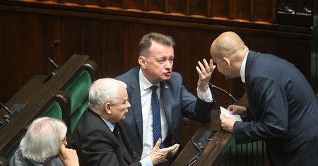 Klapa po inicjatywie PiS. "Nie skorzystali z okazji, by uciec"