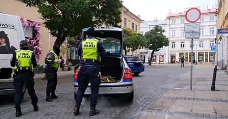 Masz ukończone 21 lat i chcesz stabilnej pracy? Straż Miejska w Lublinie rekrutuje! Sprawdź, ile można zarobić i jakie są wymagania