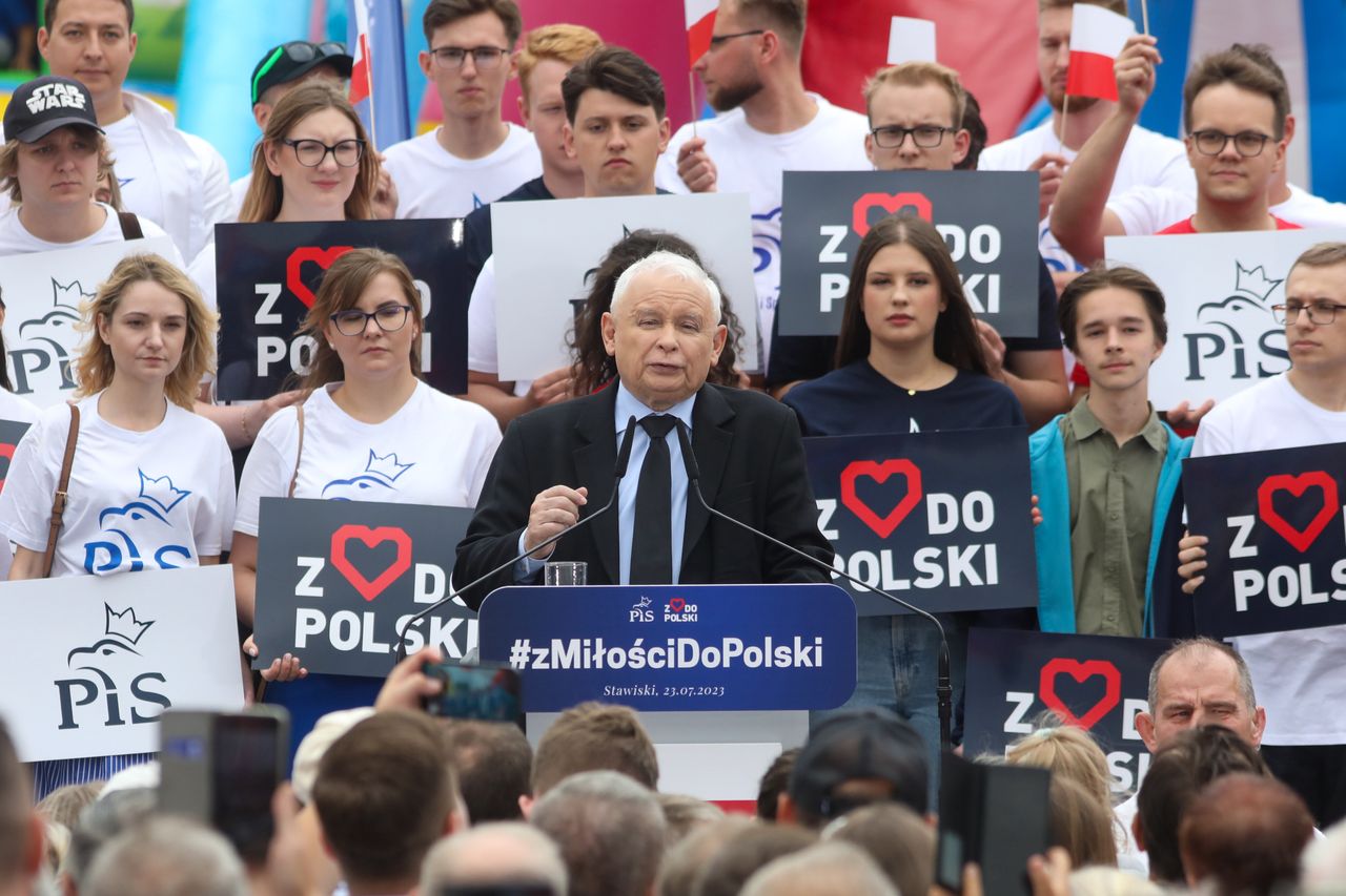 PiS na polu Konfederacji. Rośnie presja na antyukraiński przekaz