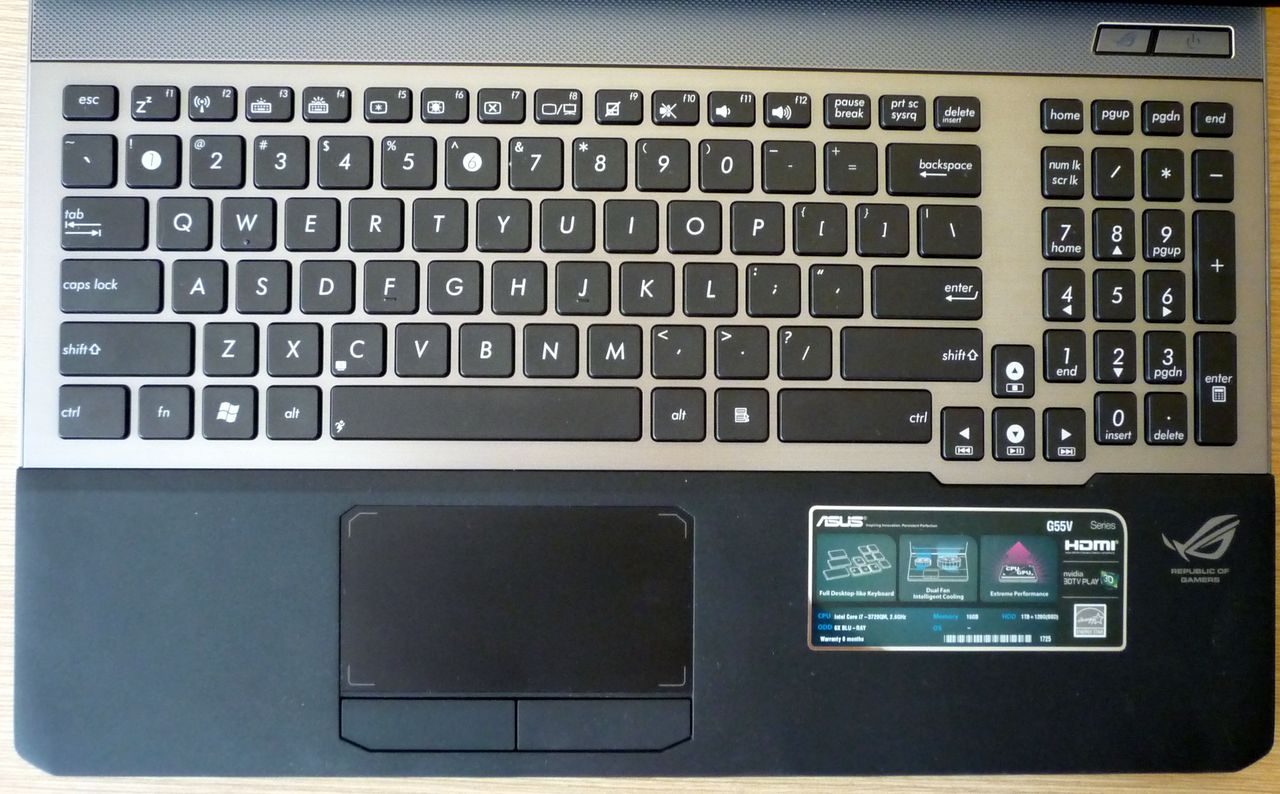 Asus G55VW - klawiatura i touchpad