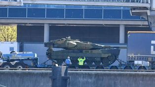 Zauważyli je w porcie. Uwagę zwraca kamuflaż