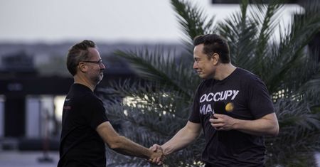 Internet od Elona Muska. "Fantastyczne rozwiązanie, ale nie dla nas"