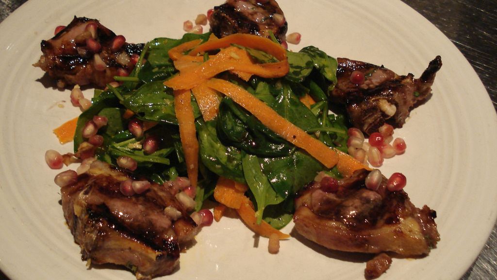 Pieczone mięso z kozy