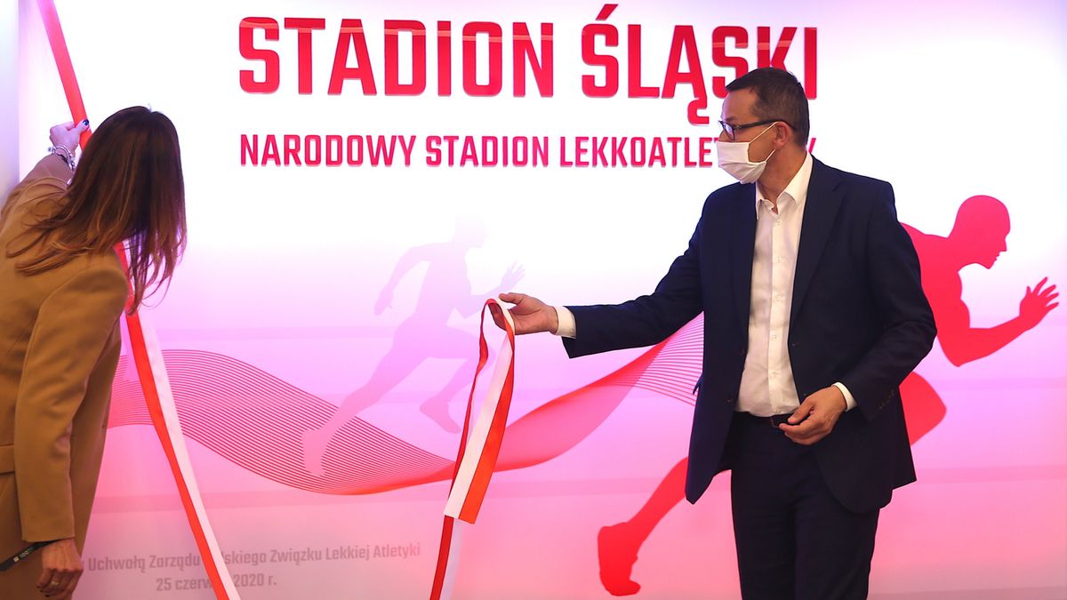 PAP / Andrzej Grygiel / Na zdjęciu: Danuta Dmowska-Andrzejuk i Mateusz Morawiecki