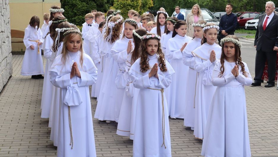 Uroczystość Pierwszej Komunii Świętej w parafii pw. św. Józefa w Lesznie