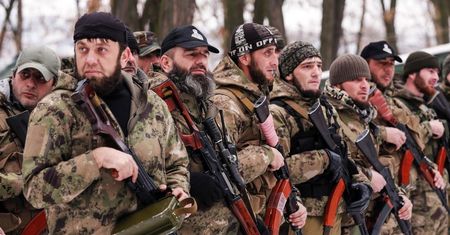 "Kadyrowcy" zatrzymują cywilów. Jakie jest zadanie mobilnych patroli w okolicach Mariupola?
