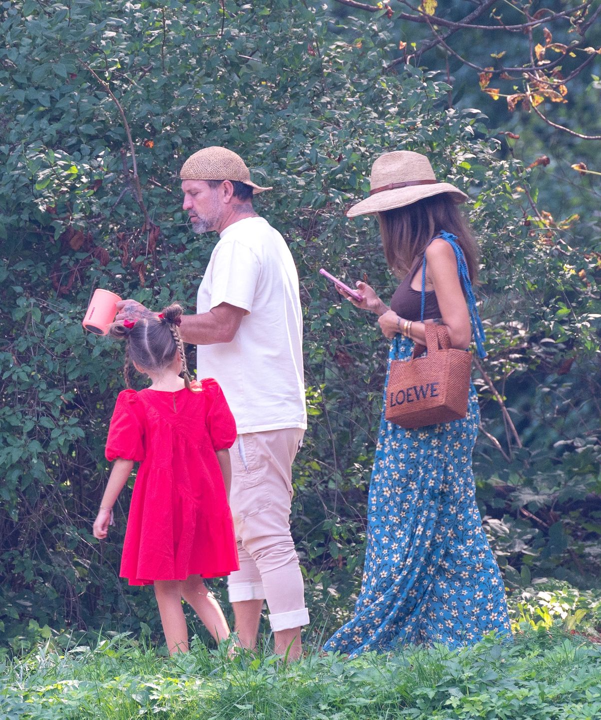 Natalia Siwiec wybrała się z mężem i córką na spacer do parku 