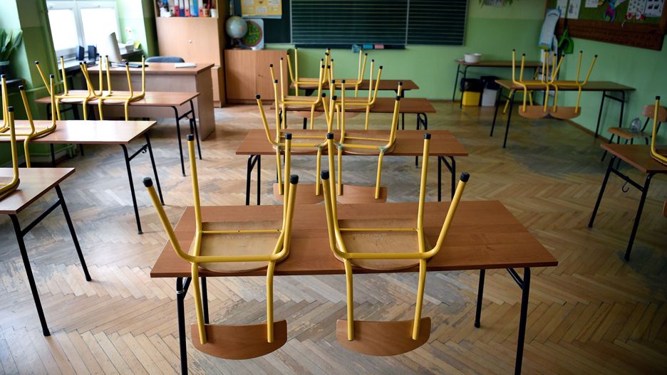 pusta klasa
Darek Delmanowicz
corona virus, Covid-19, epidemia, koronawirus, nauka, pandemia, pusta, SARS-CoV-2, szko�a, szko�a podstawowa, zamkni�ta, klasa, sala