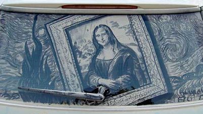 Niesamowite obrazy na brudnych szybach! 1