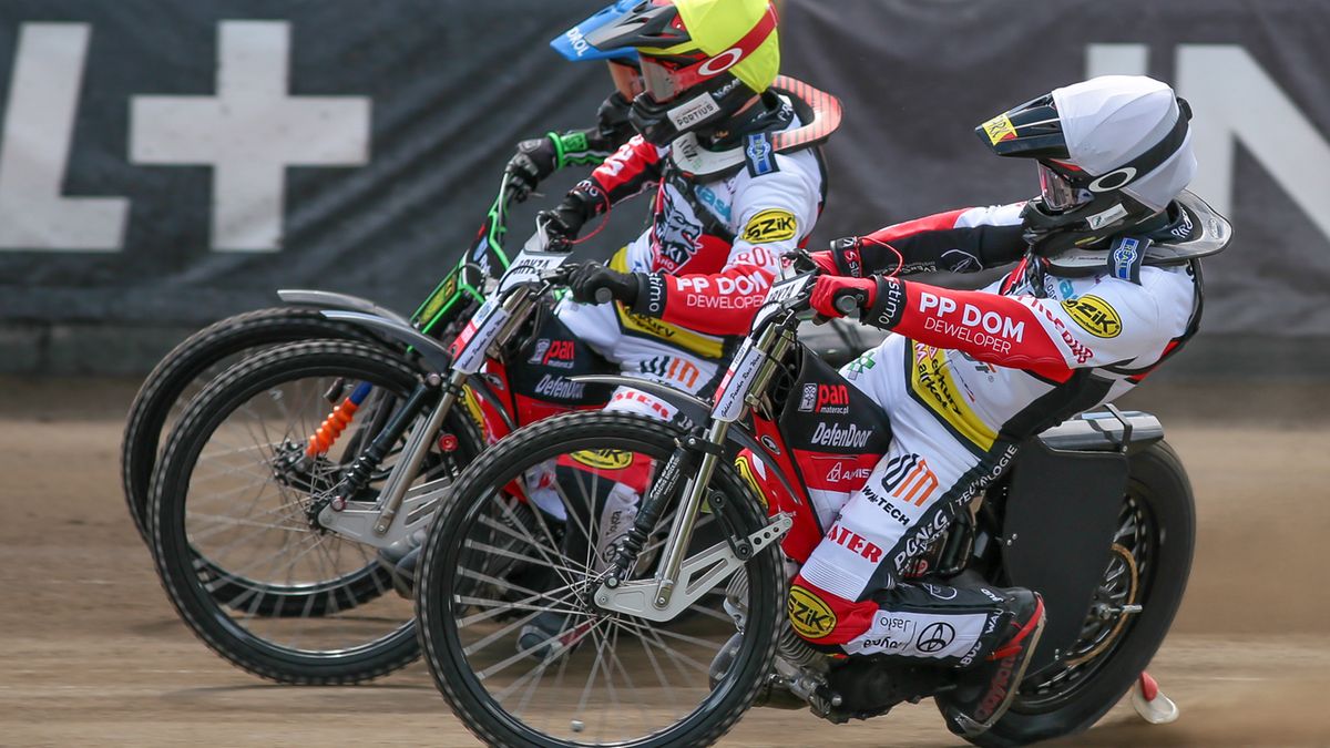WP SportoweFakty / Arkadiusz Siwek / Na zdjęciu: Zawodnicy Cellfast Wilków Krosno