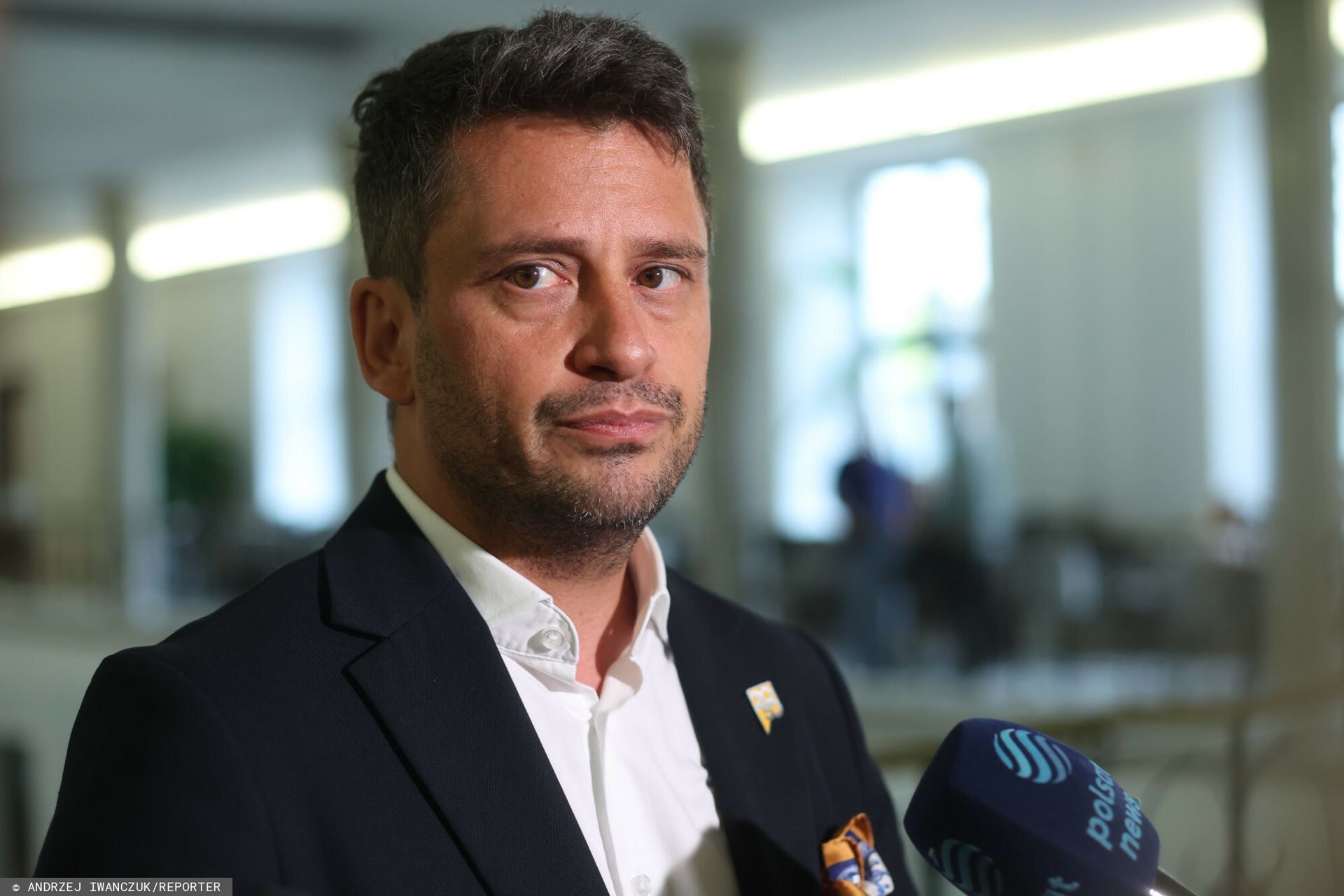 Poseł nie pojawił się w radiu i w Sejmie. "Uległ wypadkowi"