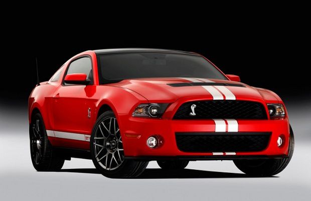 2011 Shelby GT500 - lżejszy silnik = lepsze prowadzenie