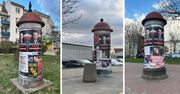 Plakaty Sławomira Mentzena umieszczone bez zgody na słupach ogłoszeniowych Płockiego Ośrodka Kultury i Sztuki