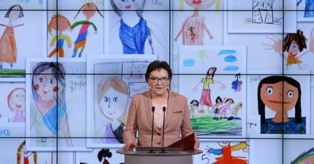 Kopaczometr money.pl: Premier spełniła dwie trzecie obietnic, ale z mało ambitnego planu