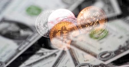 Bitcoin spada poniżej 65 tys. dolarów. Cła Trumpa uderzają
