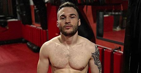 Występował w Fame MMA, zawalczy w Londynie. Szokujące, jakie dostawał wiadomości