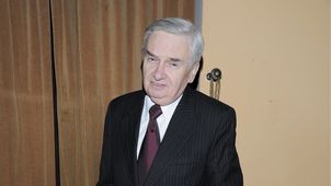 Ma nietypowe wykształcenie! Tadeusz Sznuk wcale nie skończył dziennikarstwa
