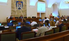 Spór o baner. Kandydat na radnego może słono zapłacić