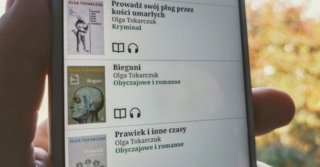 Olga Tokarczuk z literackim Noblem! Jej książki przeczytasz w tych aplikacjach