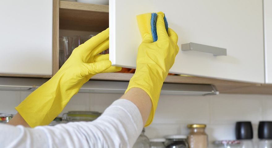 Sprzątanie mieszkania po chorobie