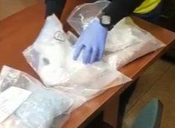 Śląskie. Z przejętej w Sosnowcu amfetaminy można przygotować ponad 20 tysięcy porcji narkotyku.