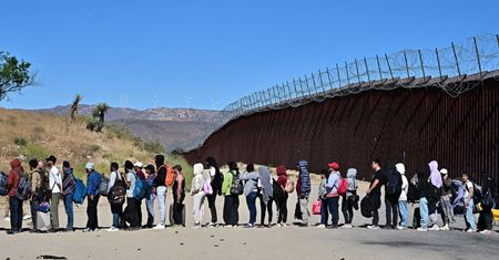 Najpierw mur, teraz specjalna strefa. Tak Trump walczy z imigrantami