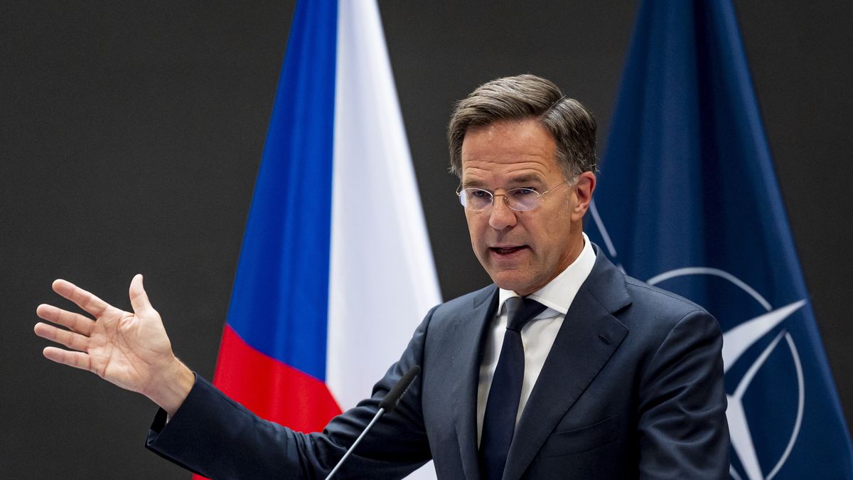 NATO Secretary General Mark Rutte takes part in a joint press conference following a meeting with Czech Prime Minister Petr Fiala (not pictured) in Prague, Czech Republic, 04 September 2025. EPA/STRINGER Dostawca: PAP/EPA.