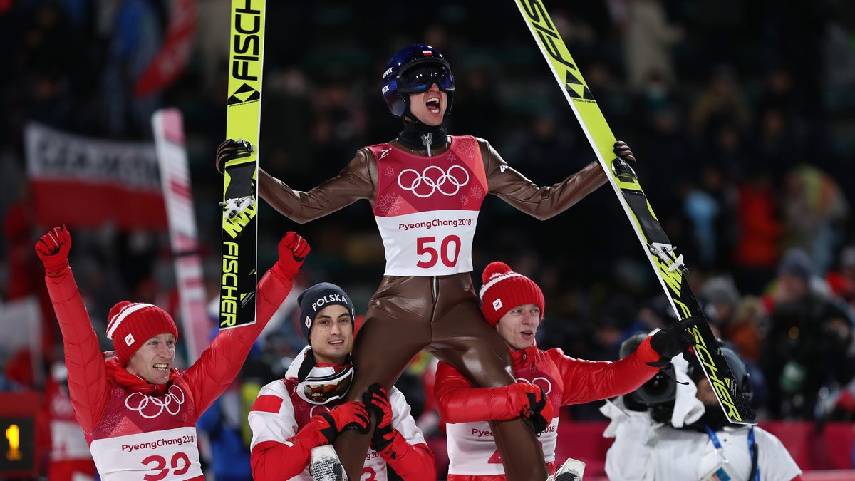 Zdjęcie okładkowe artykułu: Getty Images / Lars Baron / Na zdjęciu: na pierwszym planie Kamil Stoch