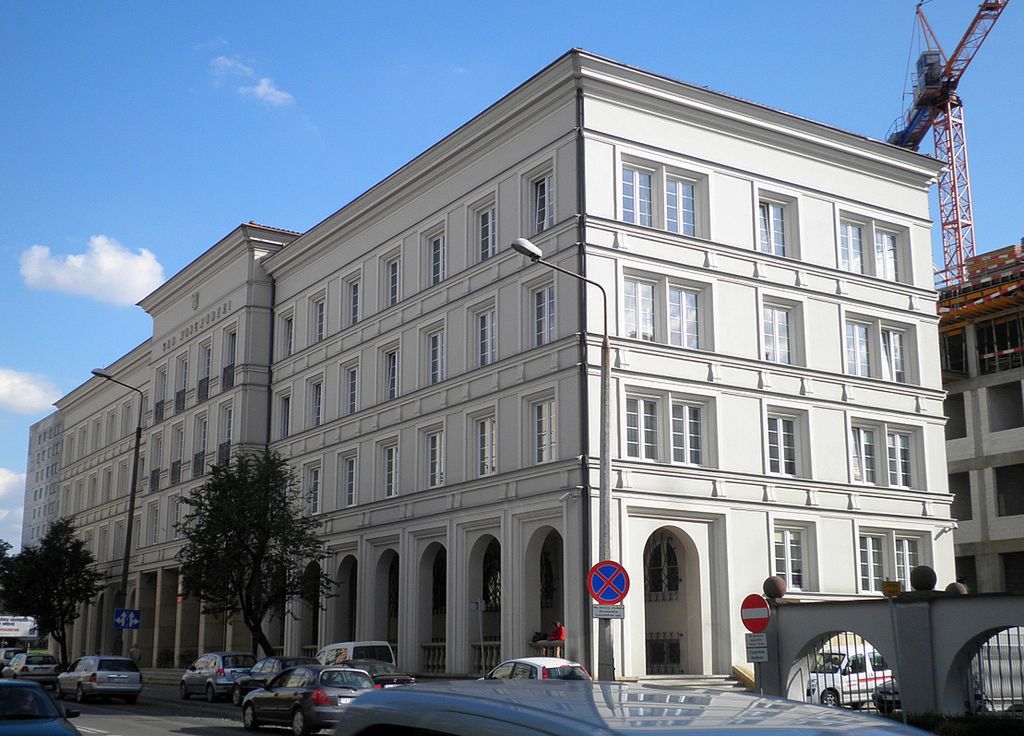 Z regionu: Kielce. Prokuratura prowadzi dochodzenie w sprawie zabójstwa dwojga dzieci. Podejrzaną w sprawie jest matka dzieci.