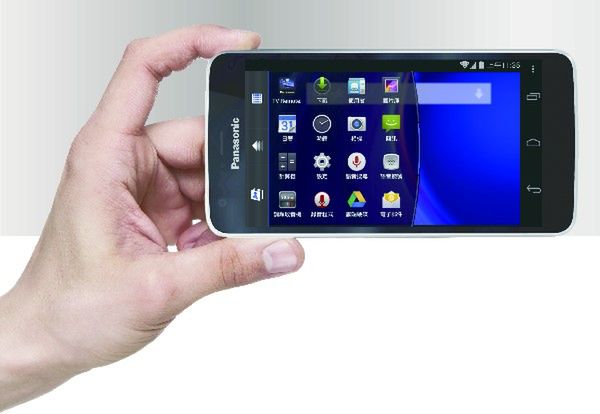 Panasonic Eluga U2 - przystępny smartfon z 64 bitami i Androidem 5.0