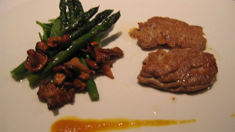 Mózg cielęcy smażony na patelni