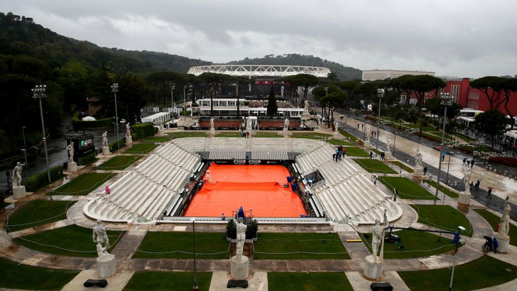 Getty Images / Clive Brunskill / Na zdjęciu: Foro Italico podczas deszczu