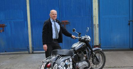 100 tysięcy kilometrów polskim Junakiem. Podróż Krzysztofa Pazury trwa od 1961 roku