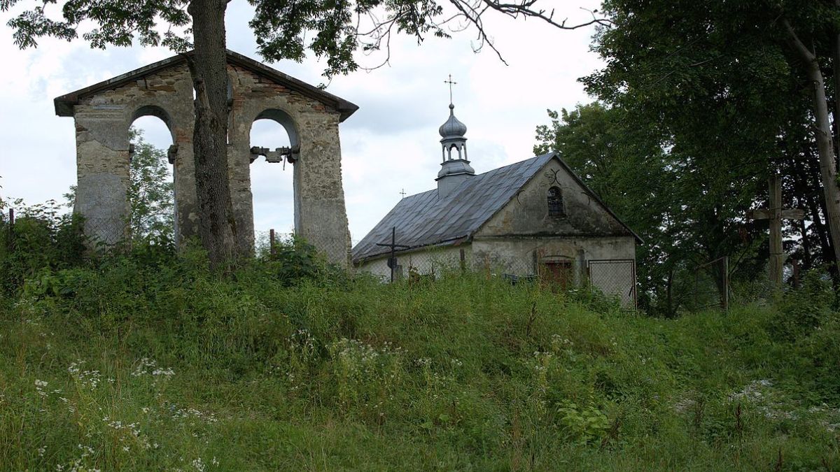 Kopysno to wieś zamieszkiwana przez jedną osobę.