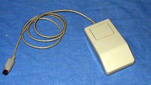 Od Macintosh Mouse po Magic Mouse, czyli ewolucja gryzonia Apple 3